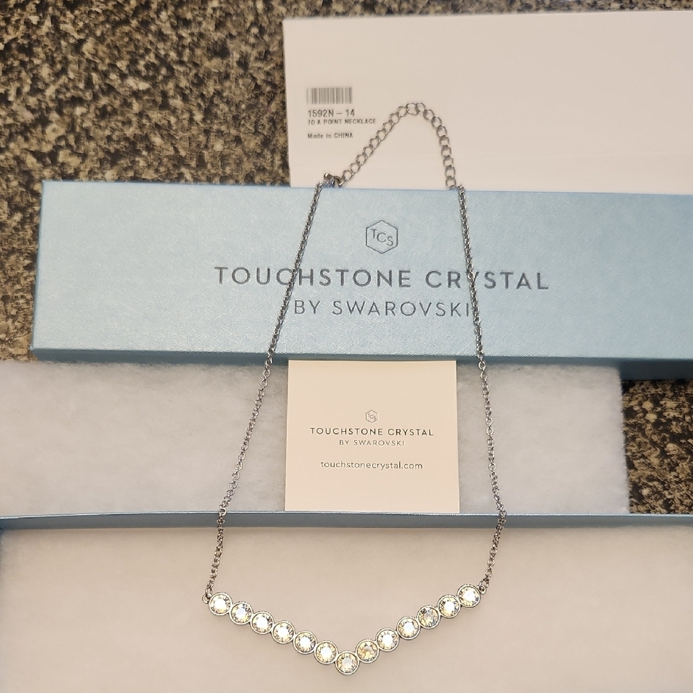NIB Touchstone Crystal To A Point Necklace with Clear Crystals, 1592N-14